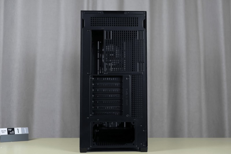 安装省心，使用方便：先马 风洞PRO 木系双360水冷机箱上手体验