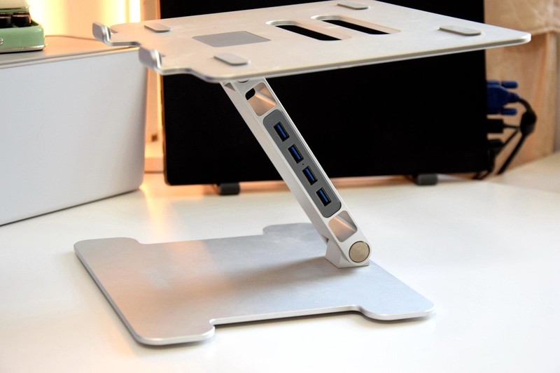 三屏齐聚，铝合金工业风桌搭清单，有颜值有生产力，你爱了吗？