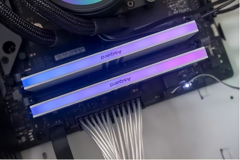 特挑BDIE，高频低时序潜力大，阿斯加特瓦尔基里DDR4内存体验