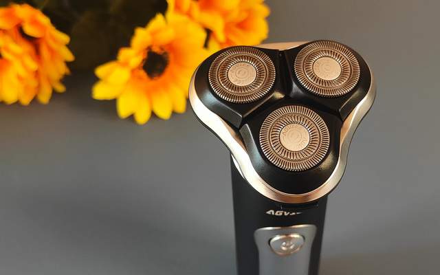 德国进口刀片，千元级清爽体验，未野MAX剃须刀