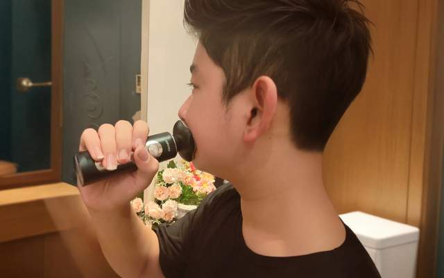 德国进口刀片，千元级清爽体验，未野MAX剃须刀