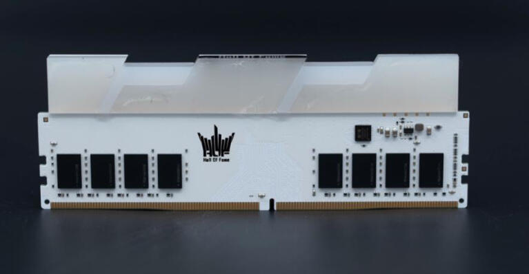 以性能之名，打造艺术之美：影驰HOF PRO DDR4 3600MHz RGB内存体验