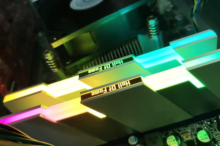 以性能之名，打造艺术之美：影驰HOF PRO DDR4 3600MHz RGB内存体验