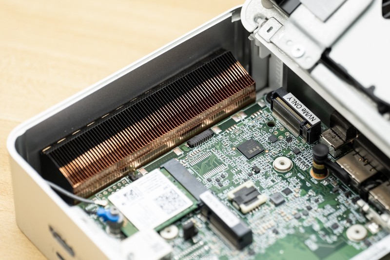 华硕NUC 15 Pro Plus测评：搭载Core Ultra 9 285H的性能霸主