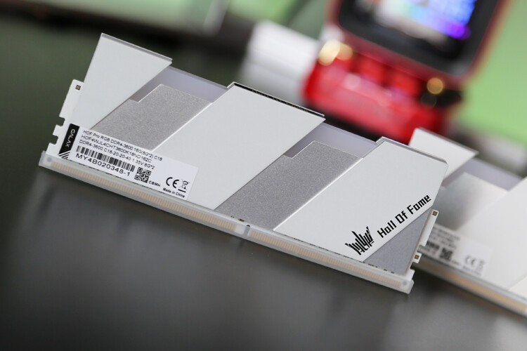 以性能之名，打造艺术之美：影驰HOF PRO DDR4 3600MHz RGB内存体验