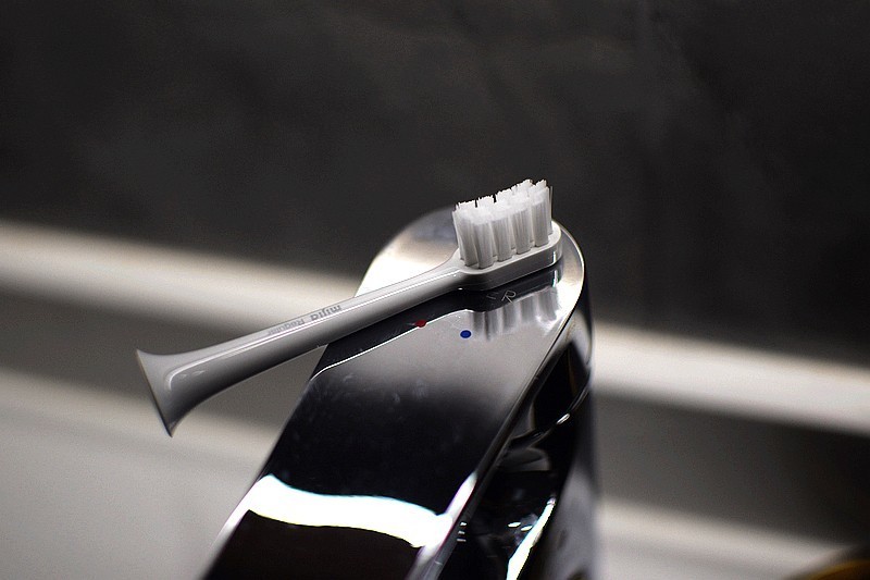 好用又亲民 米家声波电动牙刷T200