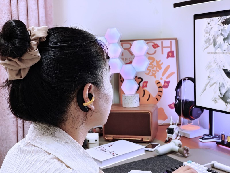 把“犀牛角”戴到耳朵上，我解锁了一种很新的运动耳机！