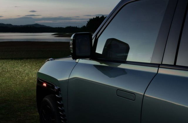 仰望U8豪华版：上市价格109.8万元，安全与动力全拉满