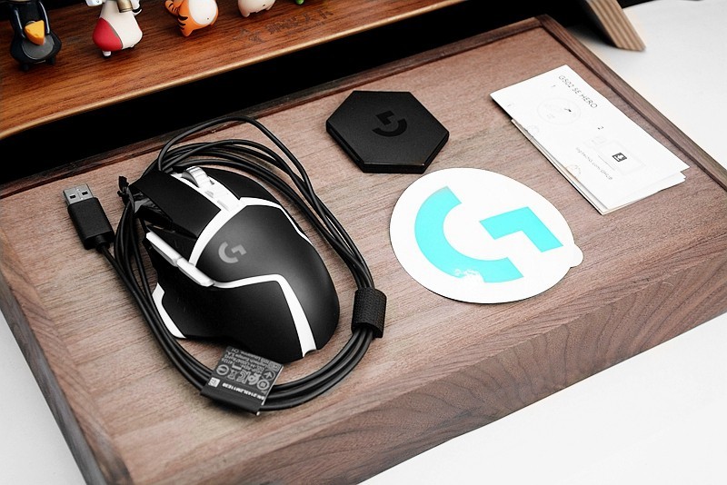 “健身器材”的新皮肤，罗技G502 SE HERO熊猫版开箱