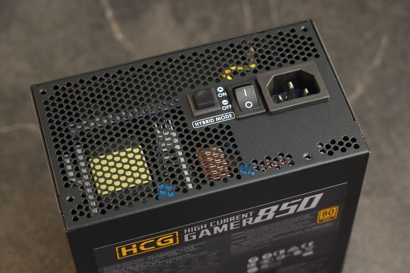 D4不落伍，12600K、微星Z690刀锋TI再战三年不服输