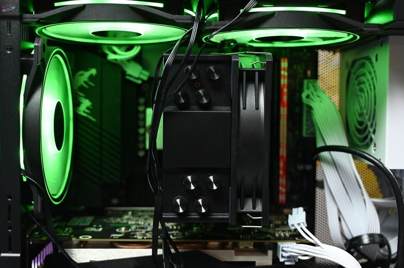 运行超稳的散热风扇，机箱的百搭好伙伴，酷冷至尊Mobius120上手