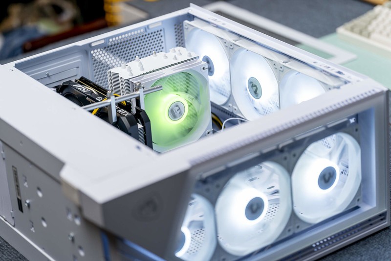 13代酷睿i7还是很能打，RTX4060主机宙斯盾S性能评测