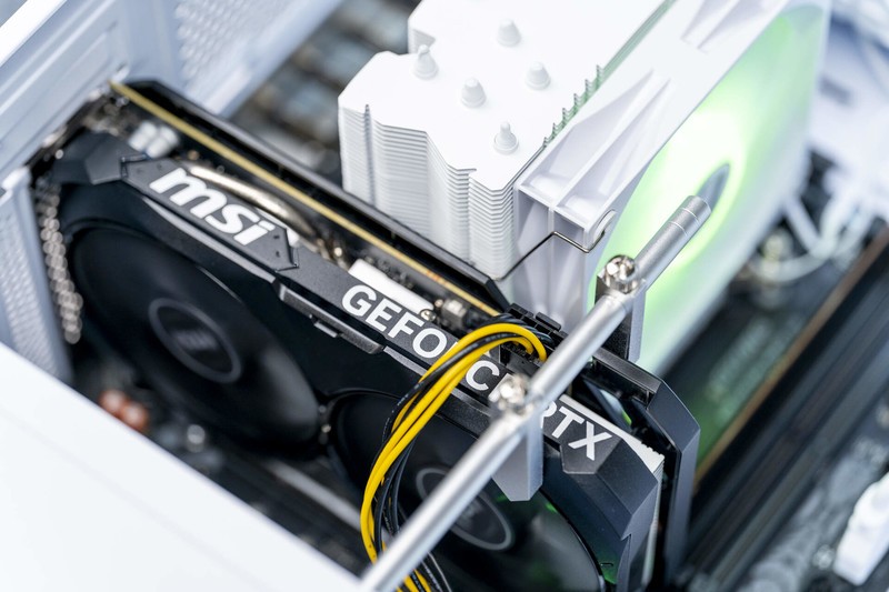 13代酷睿i7还是很能打，RTX4060主机宙斯盾S性能评测