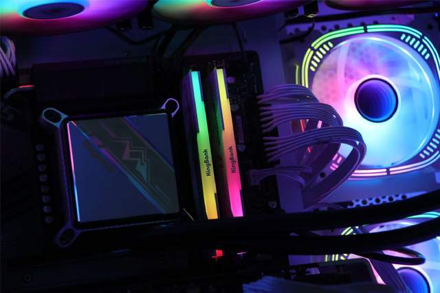 intel XMP3.0认证！金百达刃系列内存装机：海力士A-Die颗粒给力