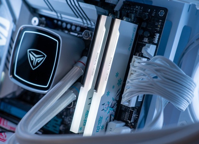 高颜值超频条，阿斯加特 6800 24GX2 吹雪联名DDR5内存测评，附8000C38超频教程