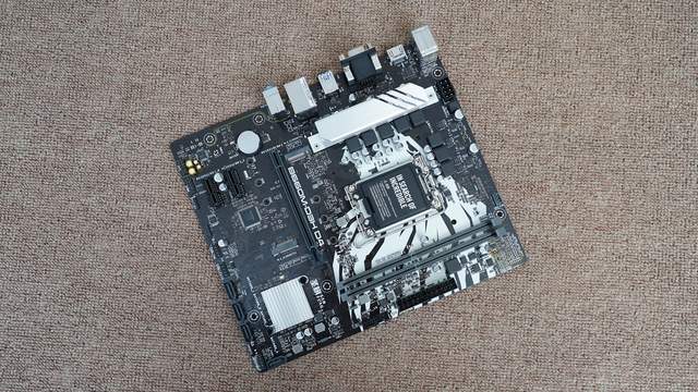 高性价比、大厂血统，圣旗B660M-D3H D4主板评测及装机分享