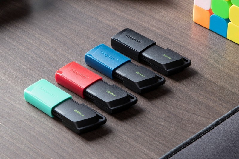 平均6毛1GB，金士顿DTXM闪存盘开箱，新旧三款横评