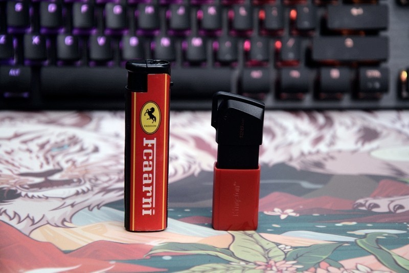 平均6毛1GB，金士顿DTXM闪存盘开箱，新旧三款横评