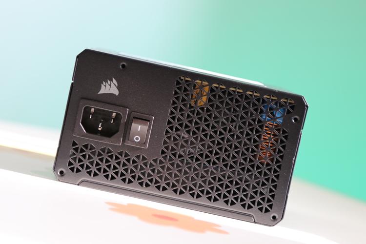 双11海盗船性价比全家桶：5000D Airflow机箱、RM850e金牌电源、H150i Elite AF水冷