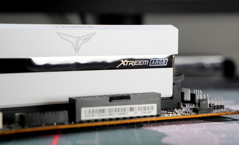 既好看还能超 十铨梦境DDR4 3600MHz 8G*2内存评测