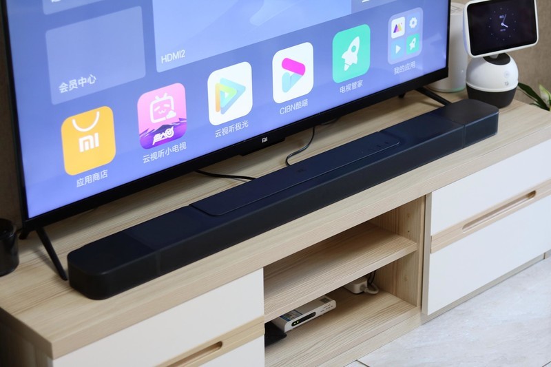 把电影院的音效带回家，JBL影霸回音壁体验，3D环绕音免布线设计