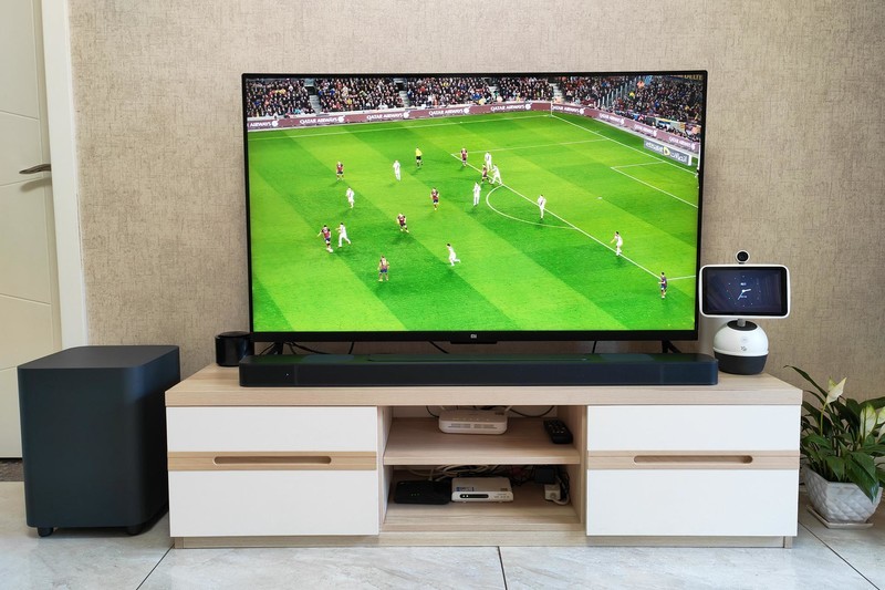 把电影院的音效带回家，JBL影霸回音壁体验，3D环绕音免布线设计