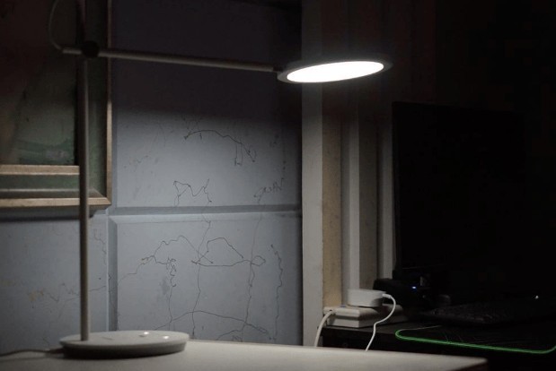 护眼灯对眼睛有伤害吗？分析专业护眼灯的五大闪光点