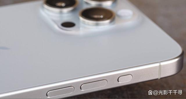 苹果：对于iPhone 16，新手机达到所未有的高度