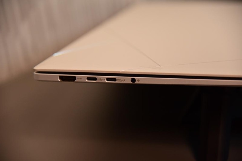 简约并不简单！AI，游戏全能手，华硕灵耀16 Air笔记本实测！