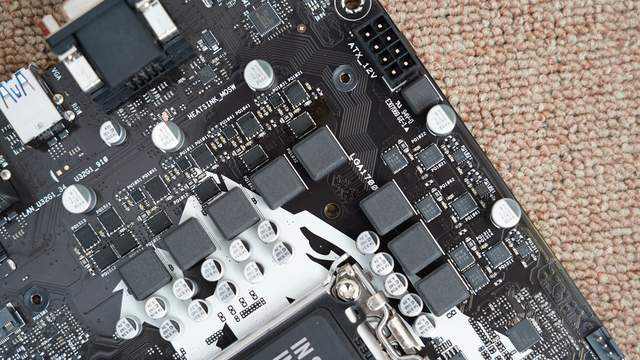 高性价比、大厂血统，圣旗B660M-D3H D4主板评测及装机分享