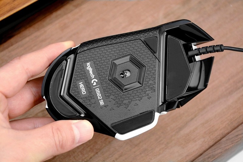“健身器材”的新皮肤，罗技G502 SE HERO熊猫版开箱