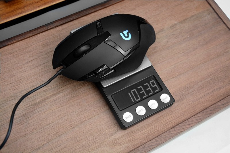 “健身器材”的新皮肤，罗技G502 SE HERO熊猫版开箱