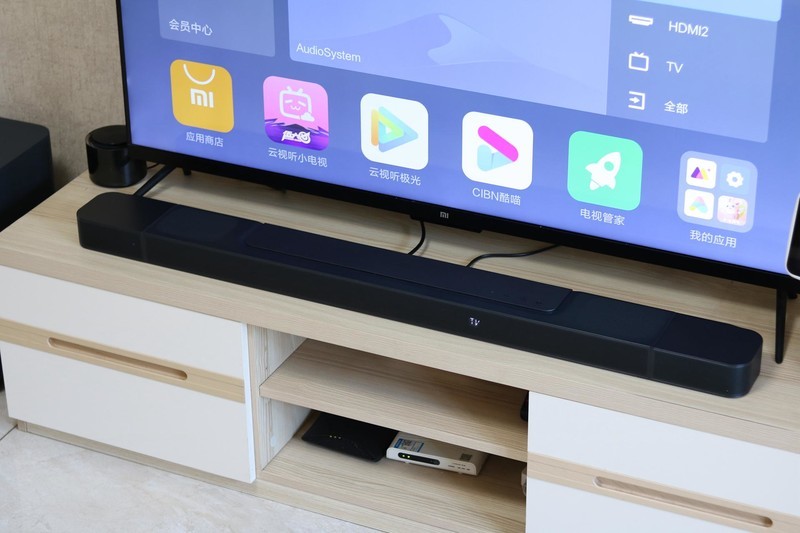 把电影院的音效带回家，JBL影霸回音壁体验，3D环绕音免布线设计