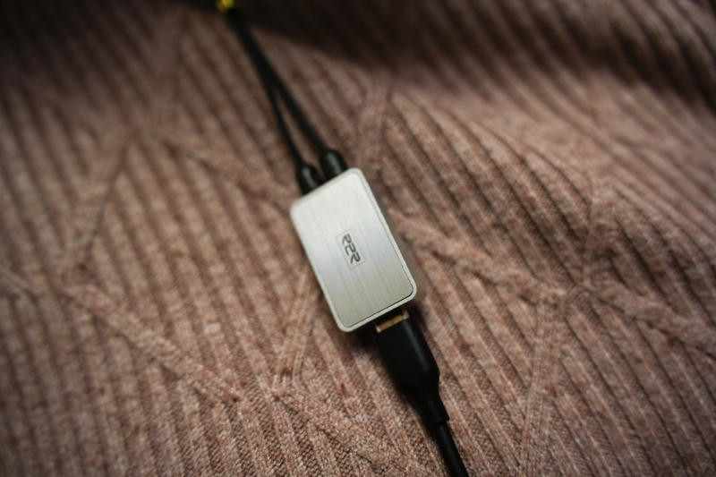 HIFIMAN又来搞“HiFi大革命”?全球最小的R2R架构耳机分线器初感