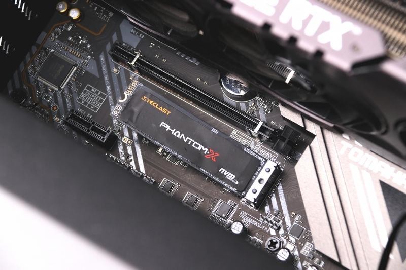 闪迪颗粒白菜价，299元买512GB，台电幻影NP900固态硬盘体验