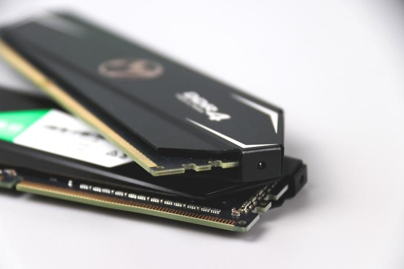 159元的铭瑄终结者内存，原厂颗粒，默电超频3000