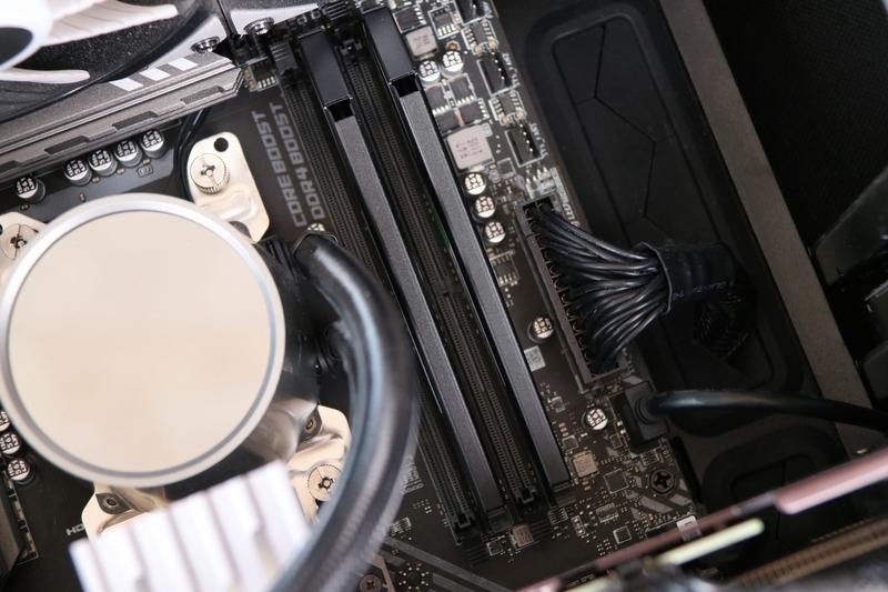 159元的铭瑄终结者内存，原厂颗粒，默电超频3000