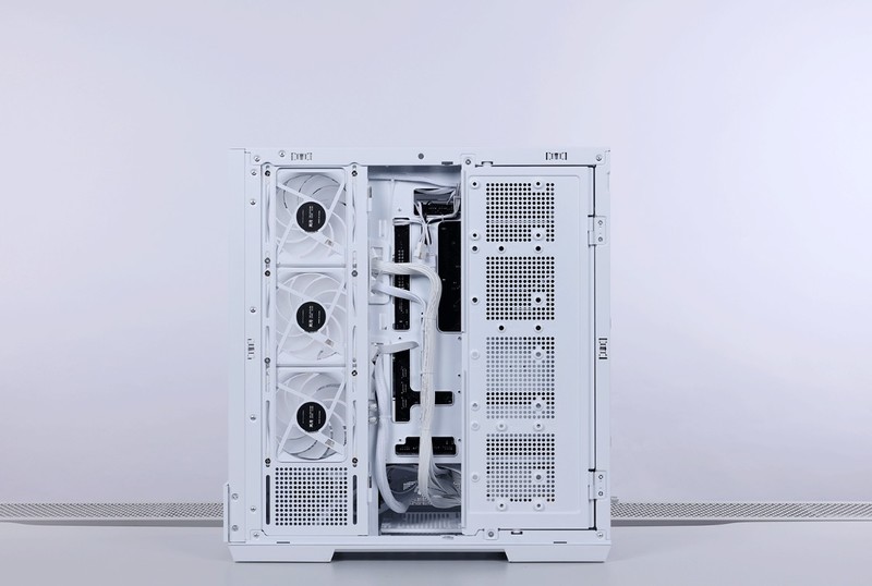 好看不止一面，14700K+4070Ti S+爱国者星璨大岚打造高颜值海景房