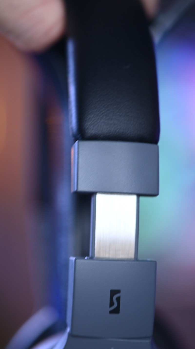 Citywalk好伴侣，主动降噪LDAC解码，蛇圣仰望者头戴式蓝牙耳机