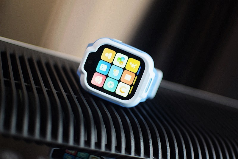 为孩子的安全与成长保驾护航 REDMI儿童手表