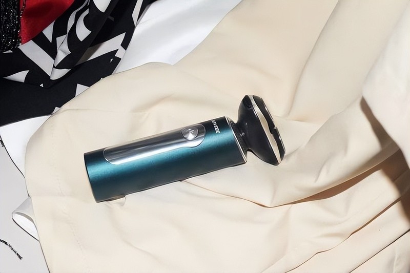 颠覆性剃须体验！13000转高速切割，胡须一扫而空不留痕，未野MAX