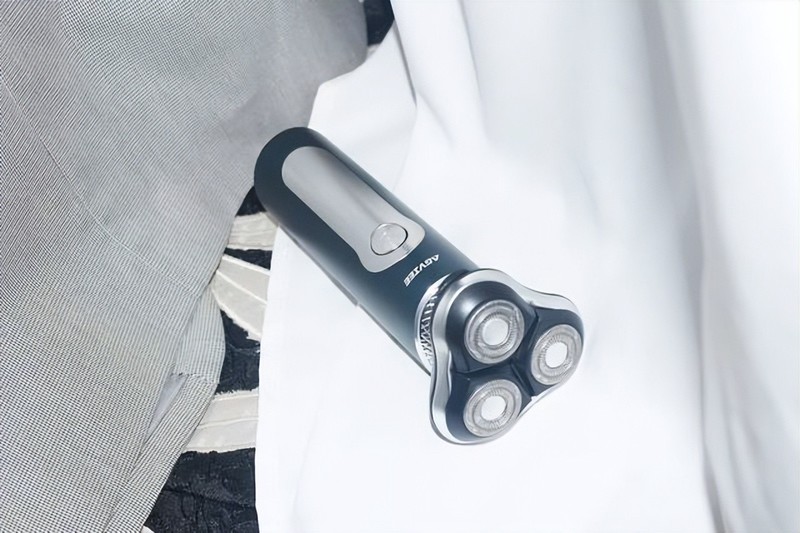 颠覆性剃须体验！13000转高速切割，胡须一扫而空不留痕，未野MAX