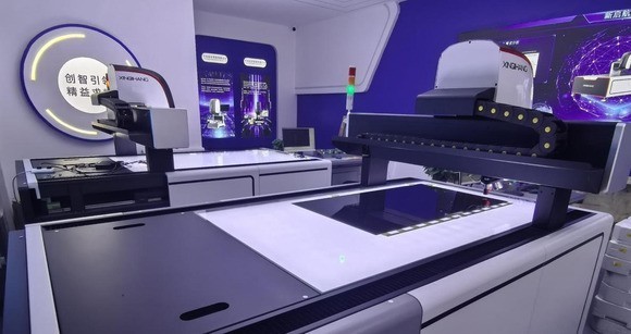 液晶屏短路环的激光切割方案及相关 TFT-LCD 激光修复方法