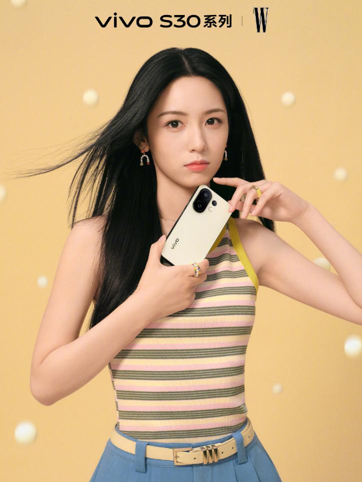 把夏日装进口袋的青春神器 vivo S30系列来炸街了