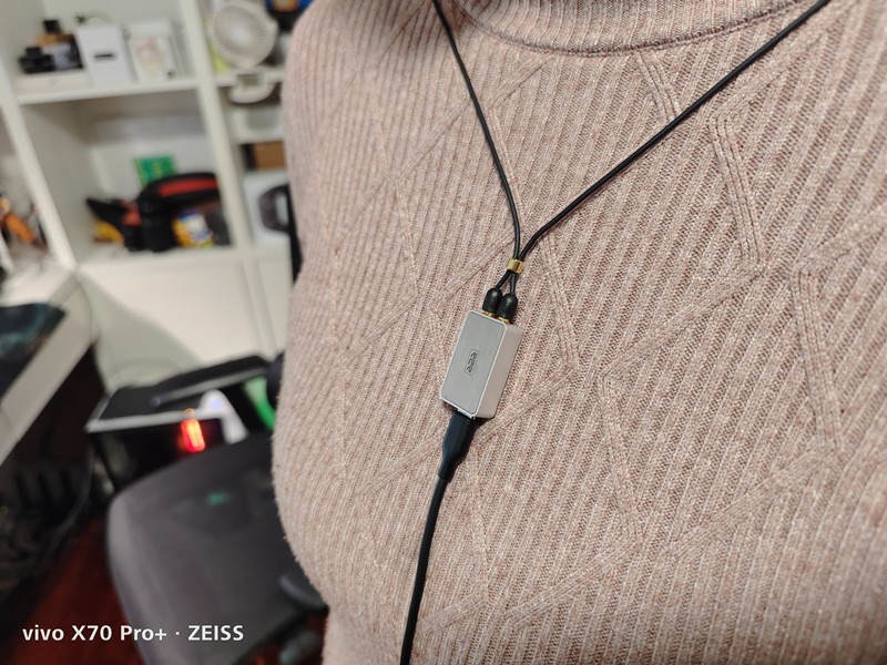 HIFIMAN又来搞“HiFi大革命”?全球最小的R2R架构耳机分线器初感