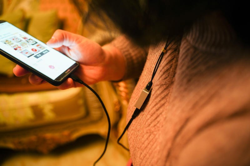 HIFIMAN又来搞“HiFi大革命”?全球最小的R2R架构耳机分线器初感