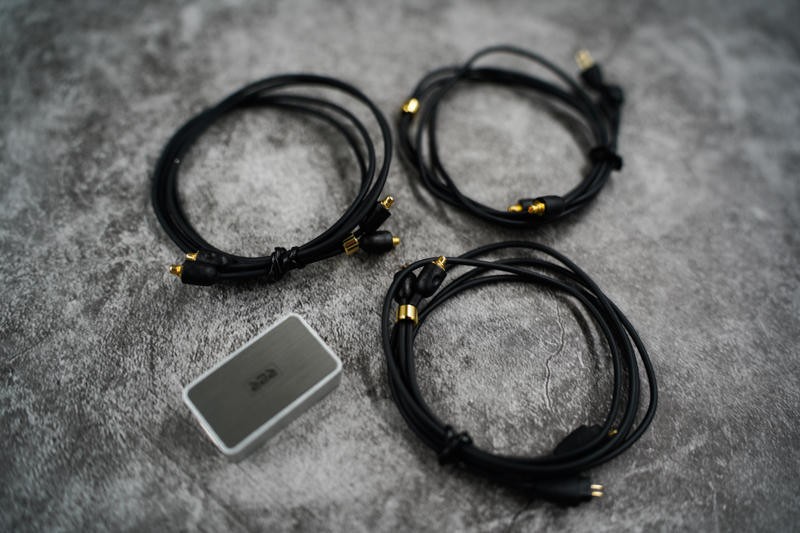 HIFIMAN又来搞“HiFi大革命”?全球最小的R2R架构耳机分线器初感