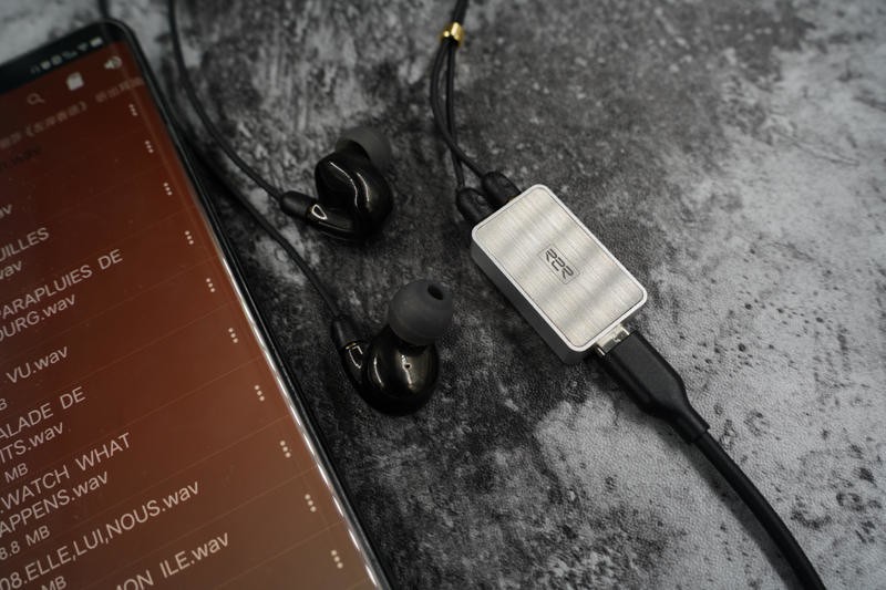 HIFIMAN又来搞“HiFi大革命”?全球最小的R2R架构耳机分线器初感