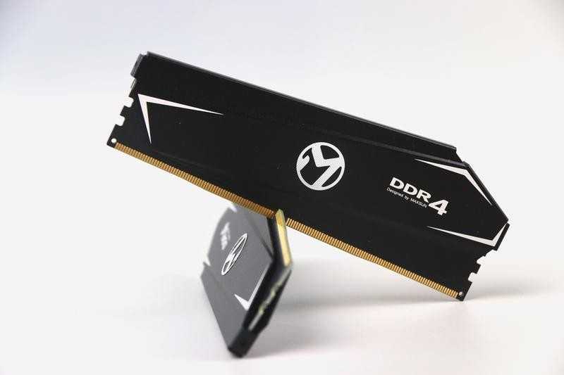 159元的铭瑄终结者内存，原厂颗粒，默电超频3000