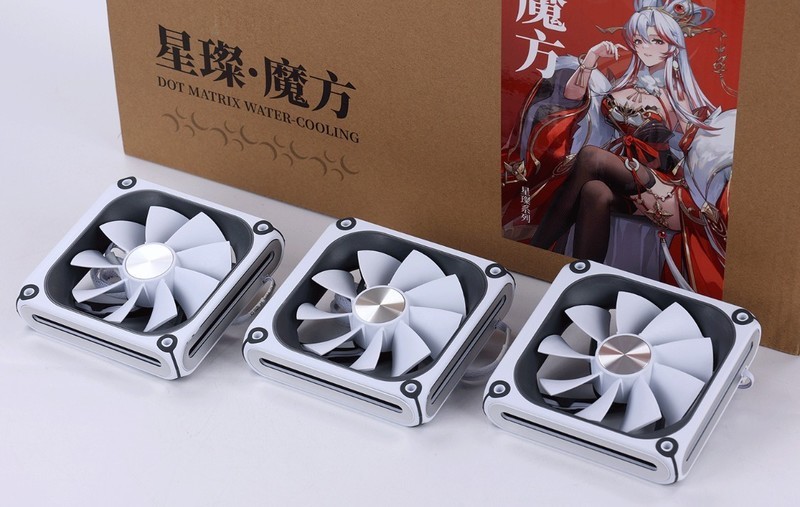 好看不止一面，14700K+4070Ti S+爱国者星璨大岚打造高颜值海景房